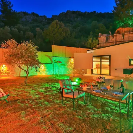 Tineville Villa